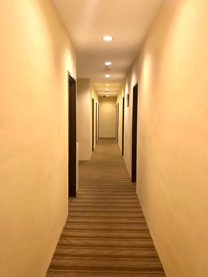 Bangi Business Hotel Kampong Sungai Ramal Dalam Exterior photo