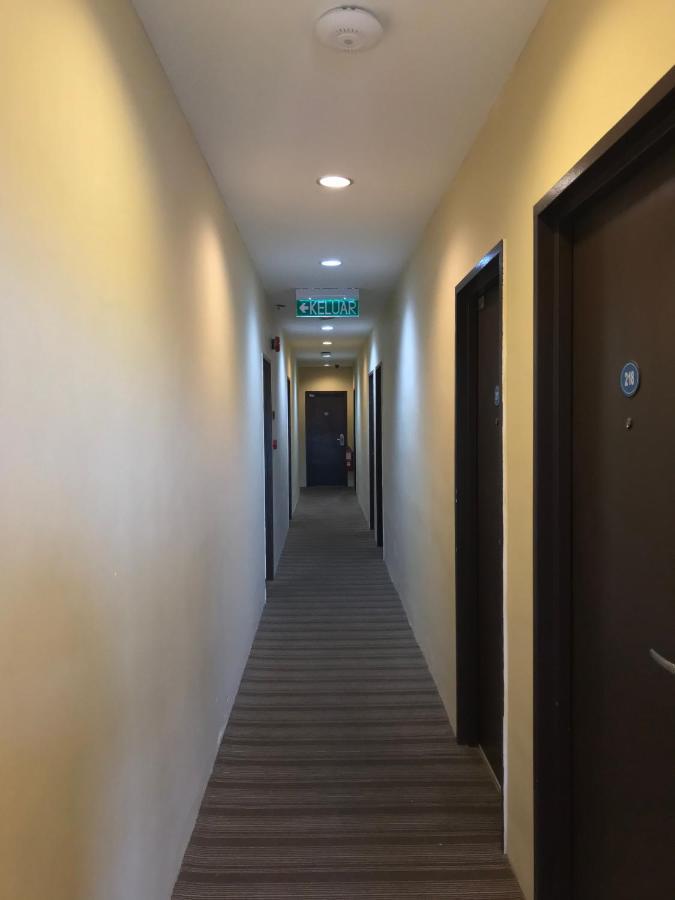 Bangi Business Hotel Kampong Sungai Ramal Dalam Exterior photo