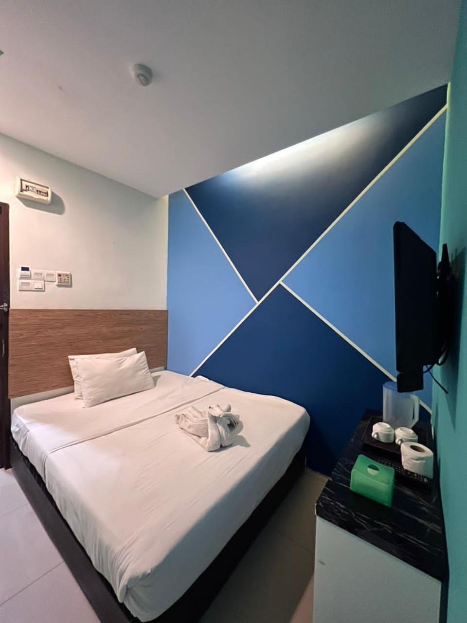 Bangi Business Hotel Kampong Sungai Ramal Dalam Exterior photo