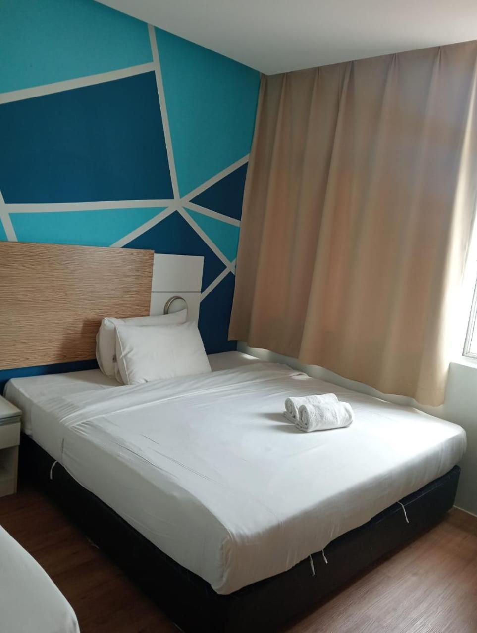 Bangi Business Hotel Kampong Sungai Ramal Dalam Exterior photo